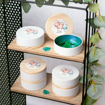 Box with wooden lid